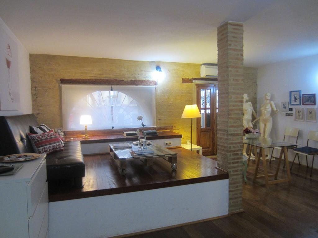 Living Valencia Studio Serranosアパートメント 部屋 写真